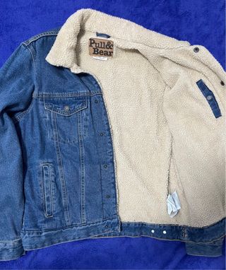 Chaqueta vaquera Pull&Bear con borrego