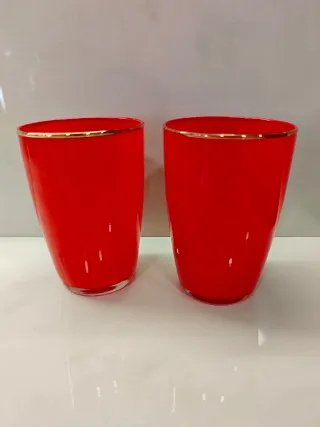 Jarra y vasos vintage rojos