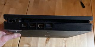 Playstation Slim 4 PS4 Negra