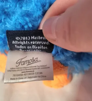 Furby Azul-Naranja de Famosa