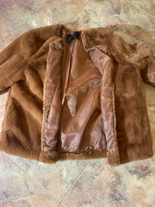 Chaqueta pelo marrón Stradivarius Talla L