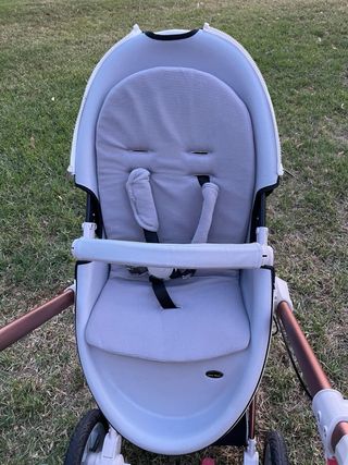Carrito de bebé hot mum prácticamente nuevo