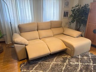 Sofá eléctrico con asientos reclinables