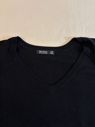 Jersey negro escote pico