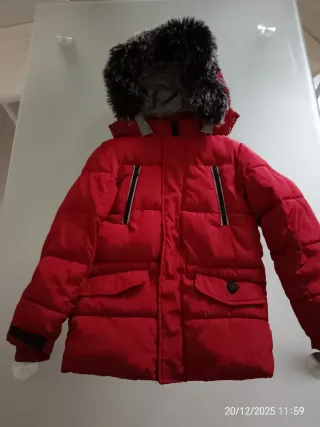 Piumino rosso con cappuccio e pelliccia 8 anni OVS
