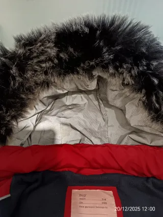 Piumino rosso con cappuccio e pelliccia 8 anni OVS