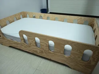 Cama infantil Montessori de madera 70x140+colchón