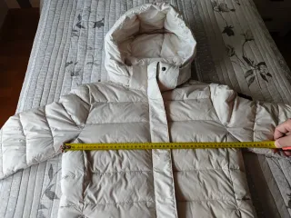 Abrigo largo acolchado beige