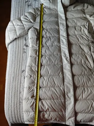 Abrigo largo acolchado beige