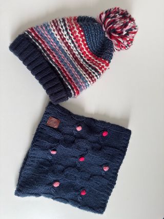 Gorro y cuello polar BUFF multicolor.