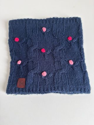 Gorro y cuello polar BUFF multicolor.