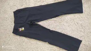 Pantalones azul marino nuevos