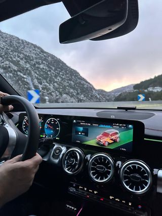 Mercedes-Benz EQB (X243) 2022