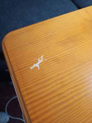 Mesa de comedor de madera maciza