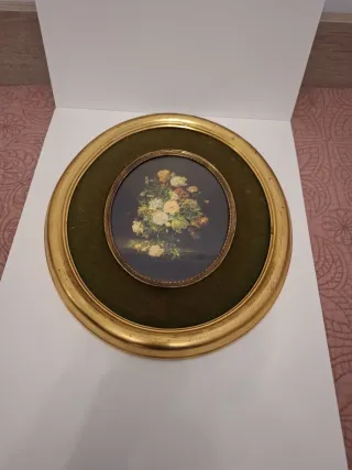 Cuadro Ovalado Dorado con Flores