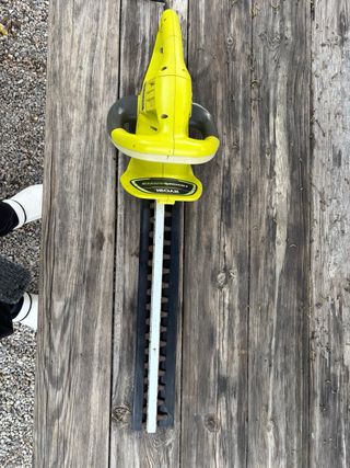 Cortasetos Eléctrico Ryobi