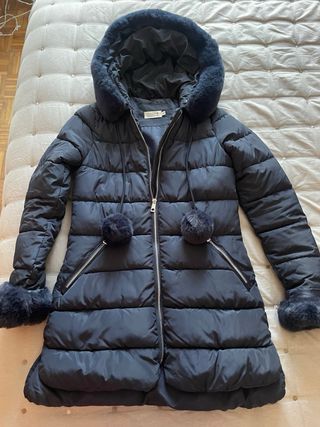 Abrigo Molly Bracken azul con pelo.