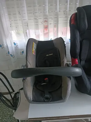 Silla coche bebé sin Isofix y huevo