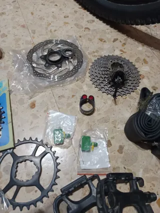 Componentes Bicicleta: Platos, Cassette, Frenos