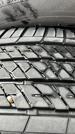 Neumáticos Bridgestone 235 55 R18 100H