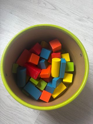 Bloques de construcción de madera para bebés