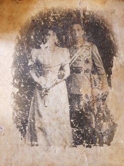 Antigua caja de madera con espejo Alfonso XIII