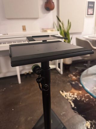 Soportes para altavoces Gravity, semi nuevos