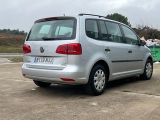 Volkswagen Touran 2011