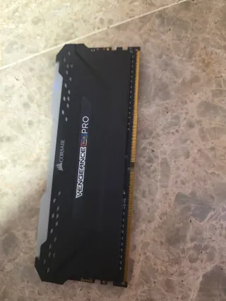 Corsair Vengeance RGB Pro 16GB (2x8GB) DDR4 3200MH