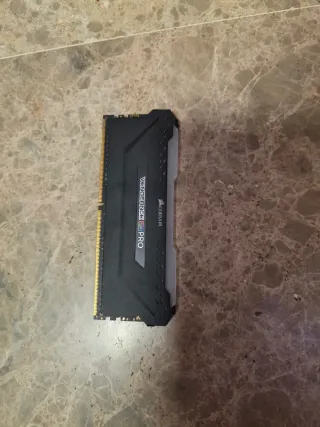 Corsair Vengeance RGB Pro 16GB (2x8GB) DDR4 3200MH