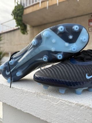 Botas de fútbol Nike Phantom gama alta