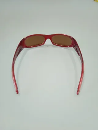 Gafa de sol Rip Curl roja para niño/a.