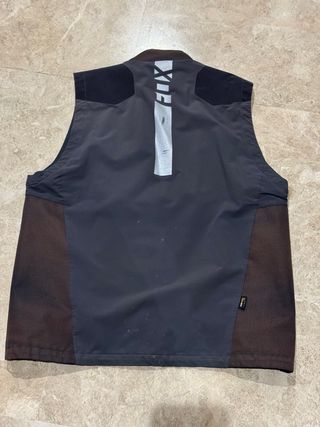 Pantalón Alpinestars Chaleco Fox. chaqueta Thor