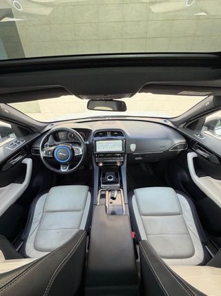 Jaguar F-PACE R-Sport 2.0D 180 CV AWD Automático –