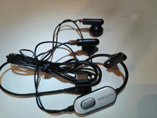 Auriculares Samsung AEP402SSEC Negro/Plata