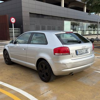 Audi A3 1.6i 🟢