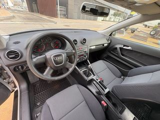 Audi A3 1.6i 🟢