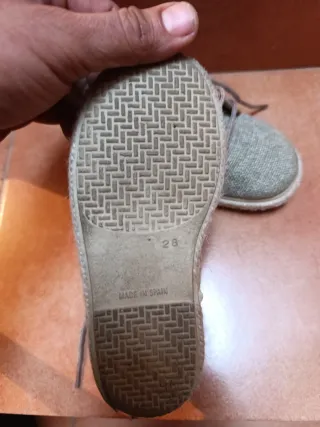 Zapatos niño beige y marrón