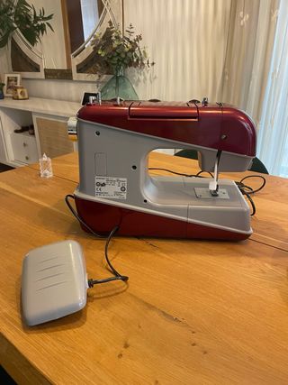 Máquina de coser SilverCrest