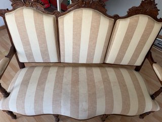 Conjunto de Muebles: Sofá, 2 Sillones y 6 Sillas
