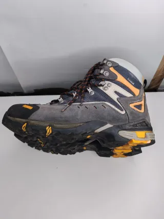 Scarponi trekking Asolo 43 in buone condizioni