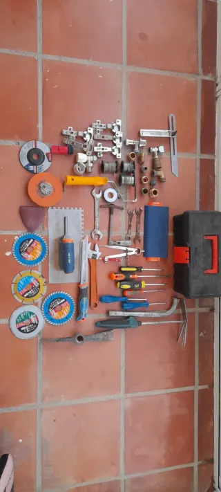 Caja de herramientas y accesorios