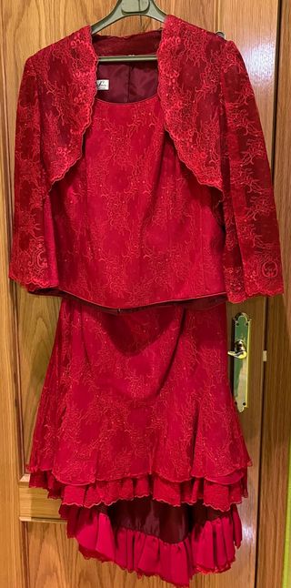 Conjunto rojo de encaje