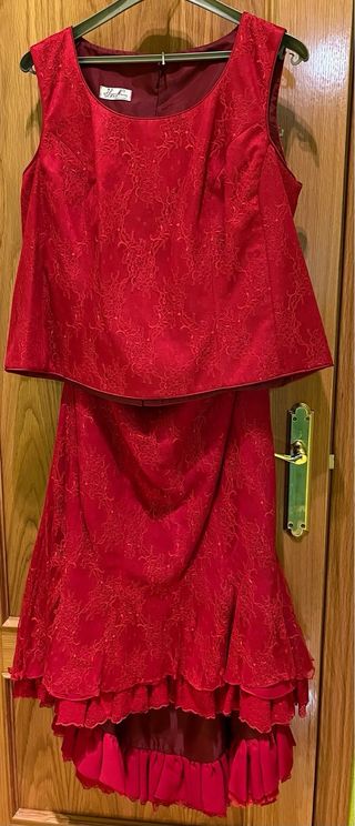 Conjunto rojo de encaje
