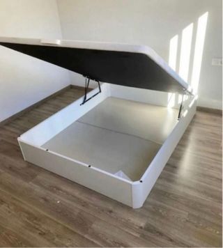 Canapés y colchones nuevos a estrenar