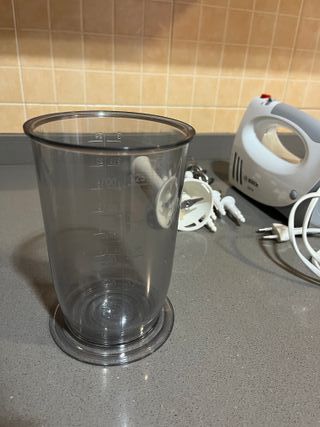Batidora de mano Bosch con accesorios