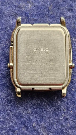 Módulo Reloj Casio Quartz Dorado y Plateado