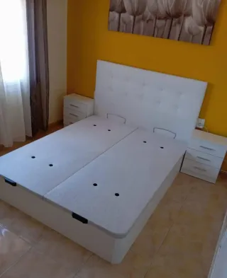 Canapés,colchones,somieres,basé, cabezales,mesitas