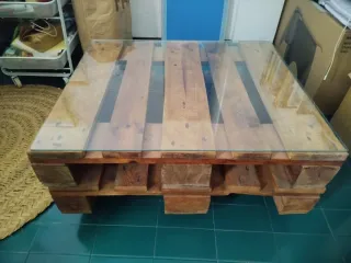 Mesa Palets Cristal y Ruedas