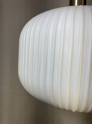 Lampadario metallo vetro bianco d.30